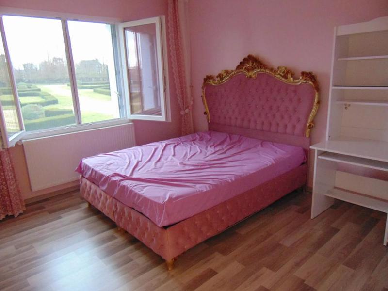 Maison - 145 m² - 9 pièces