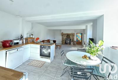 Maison - 98 m² - 4 pièces