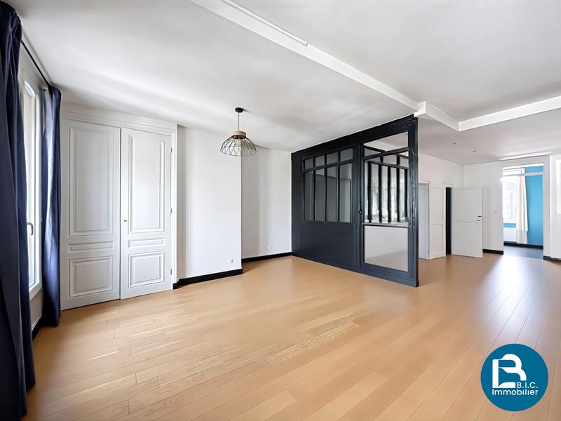 Appartement - 97 m² - 4 pièces