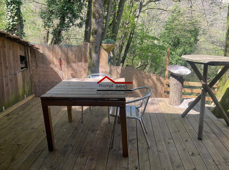 Maison - 229 m² - 7 pièces