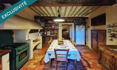 Maison de village - 234 m² - 6 pièces