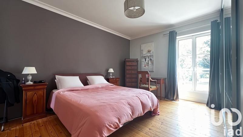 Maison - 278 m² - 10 pièces