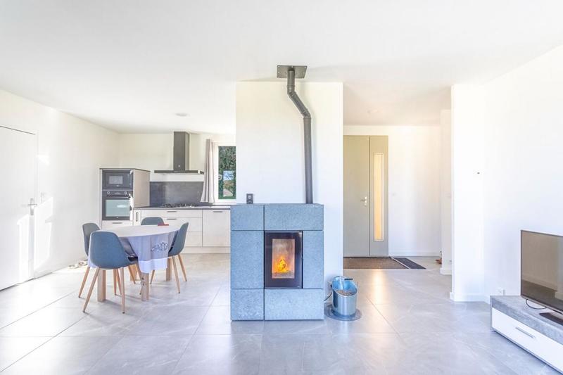 Maison - 87 m² - 5 pièces