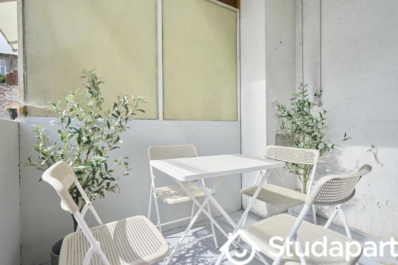 Chambre - 10 m² - 1 pièce