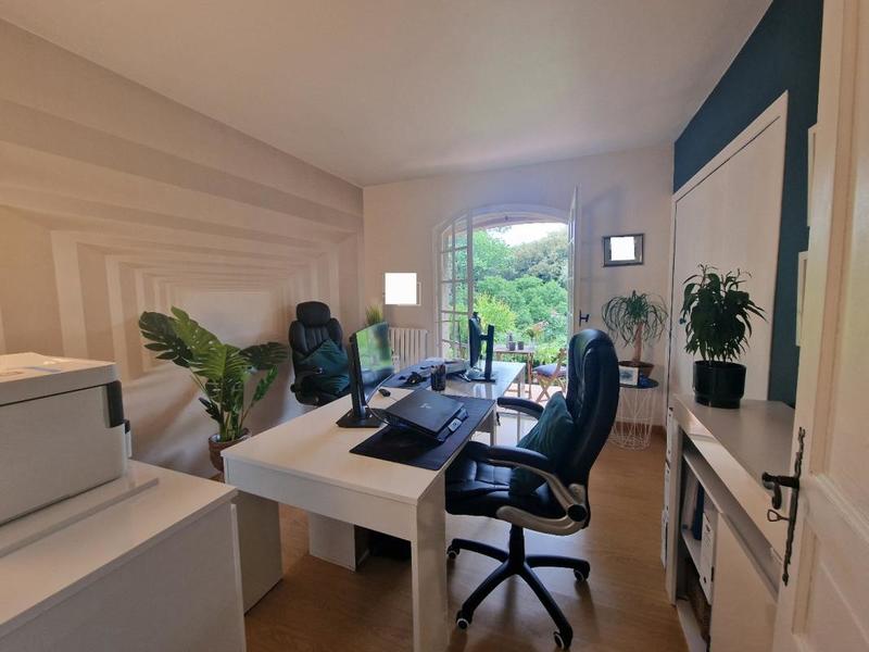 Maison - 182 m² - 10 pièces