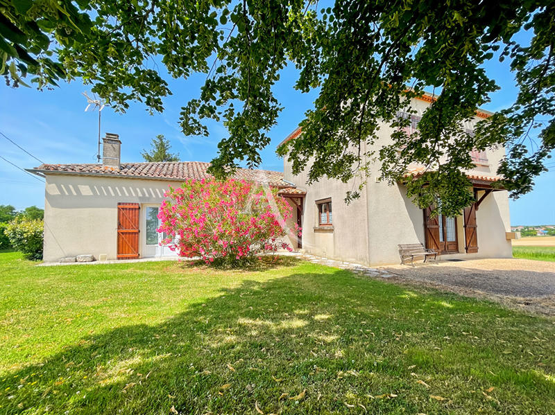 Maison - 143 m² - 6 pièces