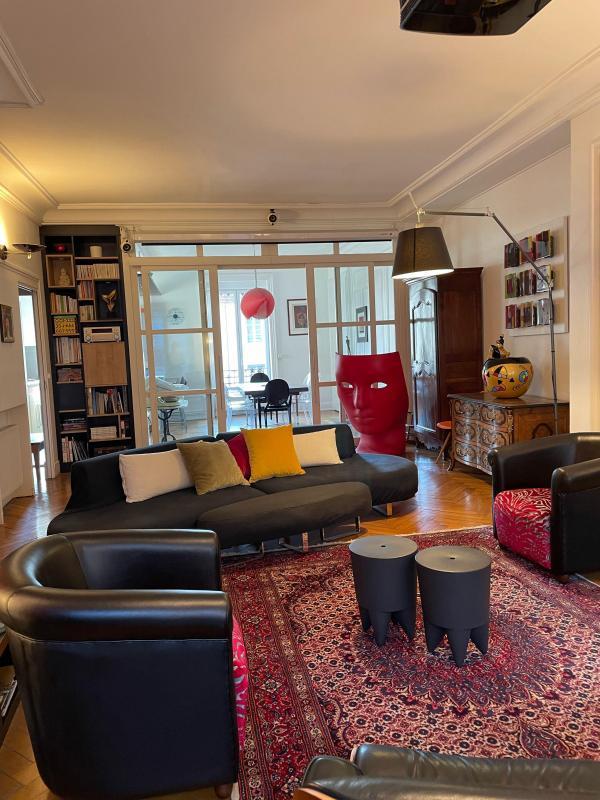 Appartement - 185 m² - 7 pièces