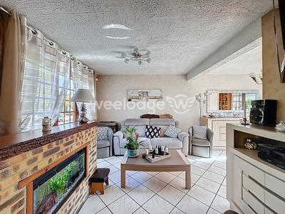 Maison - 76 m² - 4 pièces