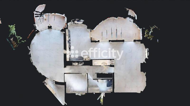 Maison - 260 m² - 7 pièces