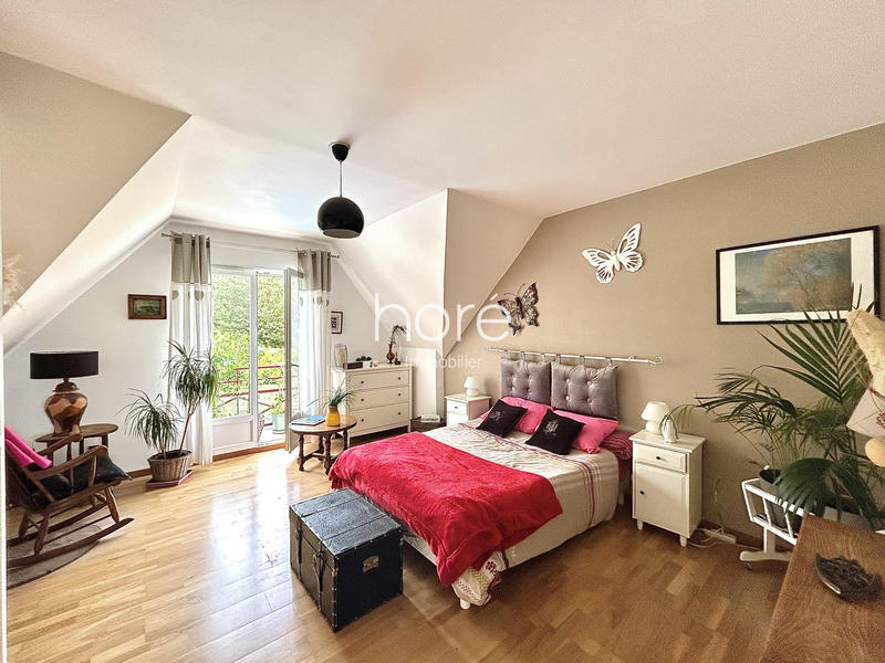 Villa - 275 m² - 9 pièces