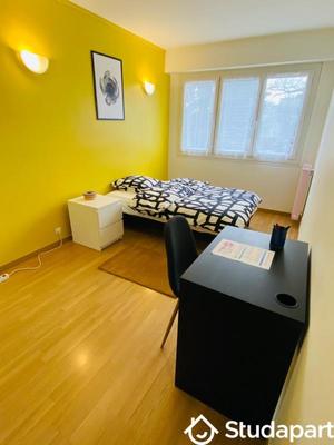 Chambre - 11 m² - 1 pièce