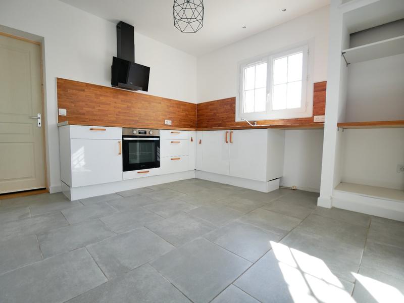 Maison - 92 m² - 5 pièces