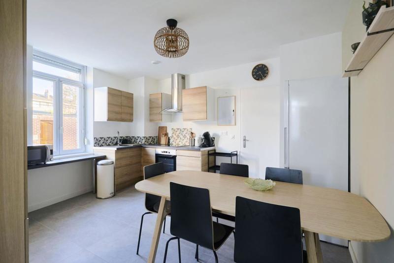 Maison - 136 m² - 6 pièces