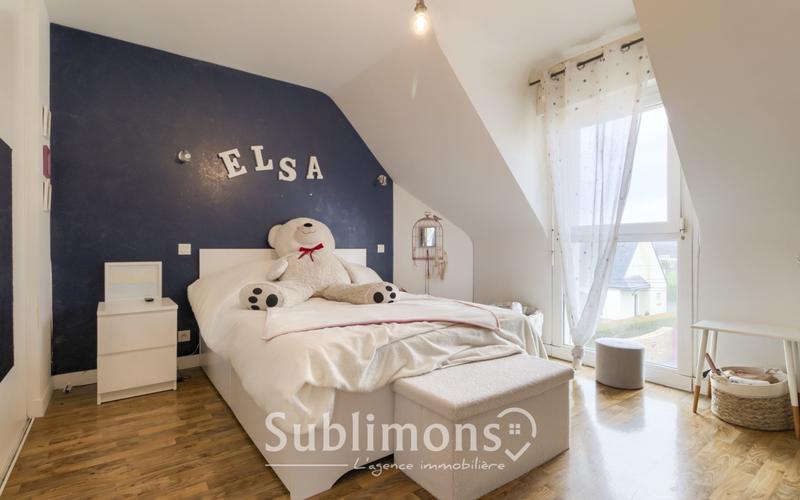 Maison - 180 m² - 7 pièces