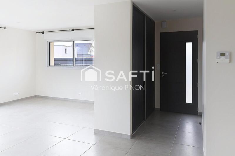 Maison - 92 m² - 5 pièces