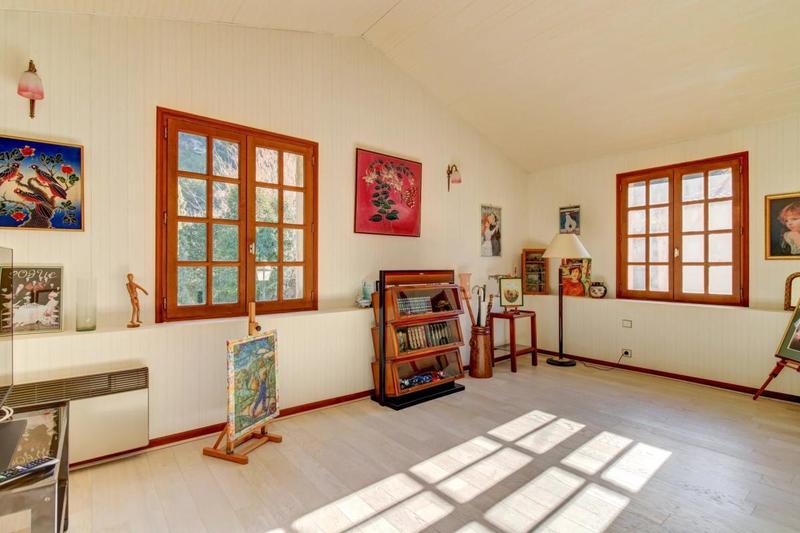 Maison - 185 m² - 7 pièces