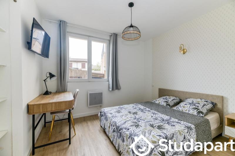 Chambre - 10 m² - 1 pièce