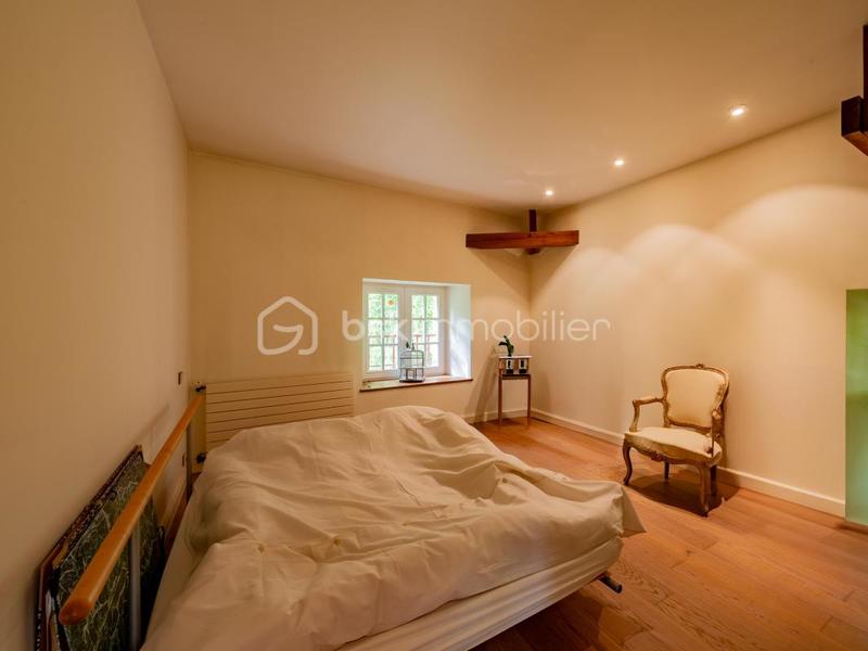 Demeure - 260 m² - 9 pièces