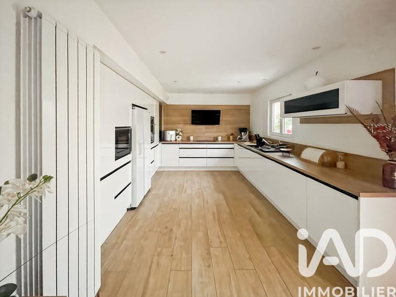 Maison - 170 m² - 7 pièces