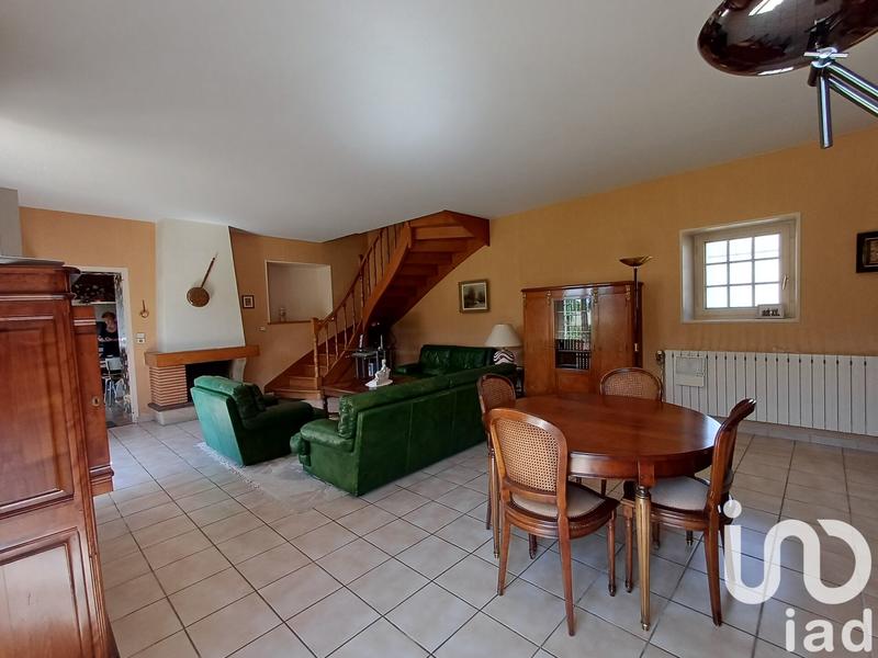 Maison - 209 m² - 11 pièces