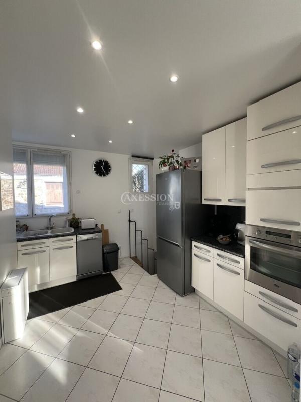 Maison - 80 m² - 4 pièces