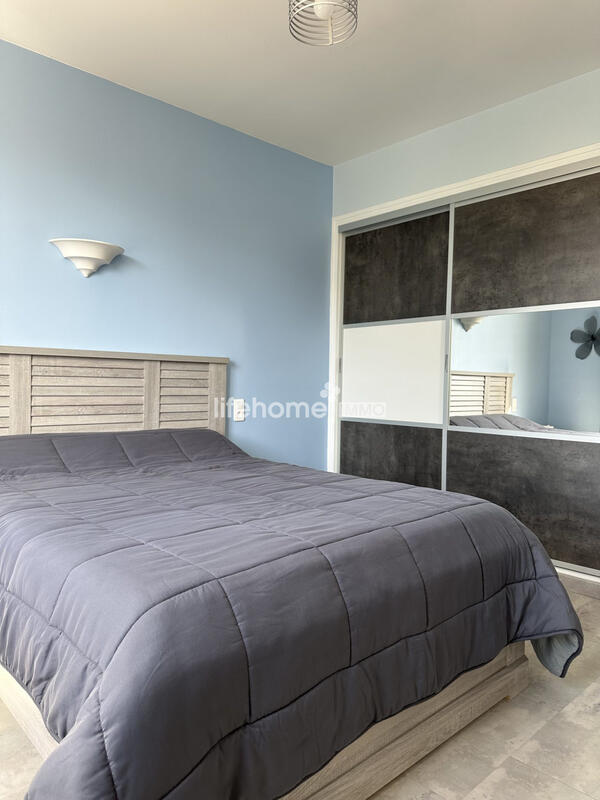 Maison - 198 m² - 8 pièces