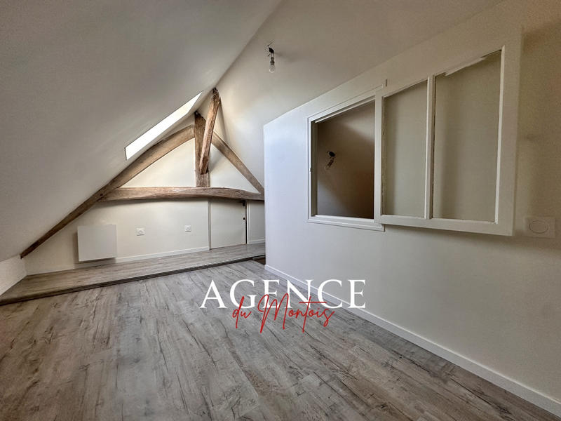 Maison - 171 m² - 8 pièces