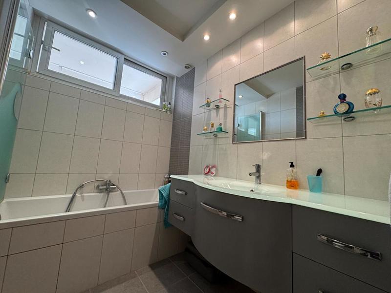 Appartement - 131 m² - 5 pièces