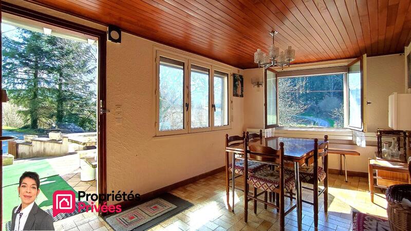 Maison - 79 m² - 6 pièces