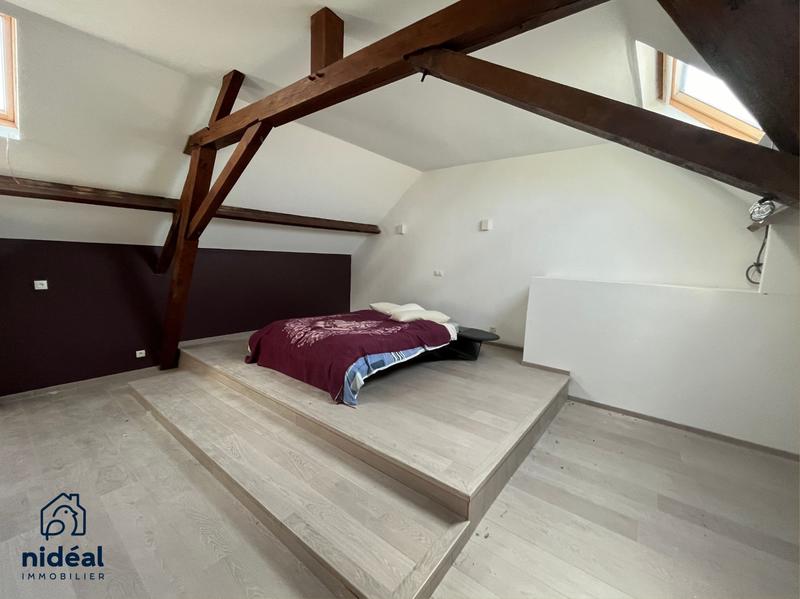 Maison - 395 m² - 8 pièces