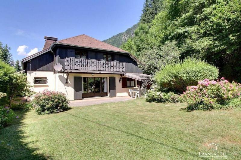 Châlet - 191 m² - 7 pièces