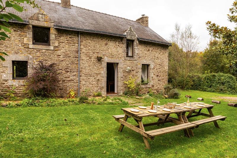 Maison - 303 m² - 12 pièces