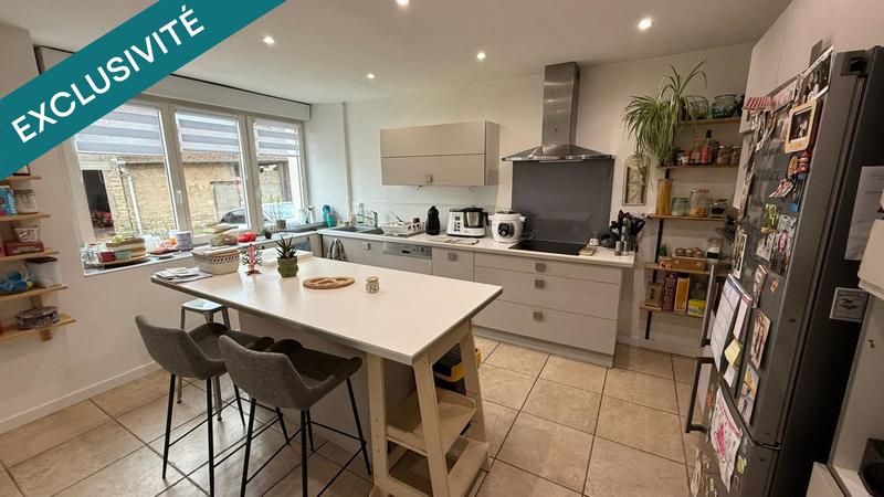 Maison - 230 m² - 6 pièces