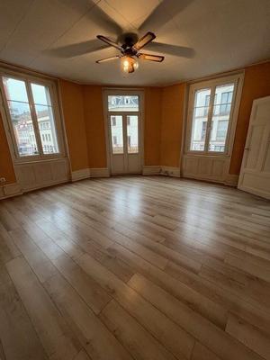 Appartement - 98 m² - 4 pièces