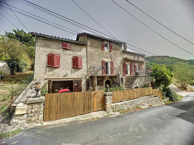 Maison de village - 91 m² - 4 pièces