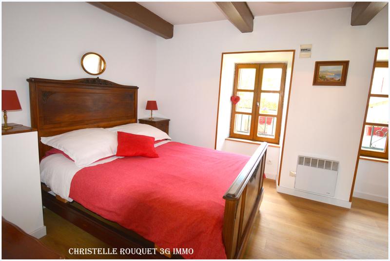 Villa - 137 m² - 8 pièces