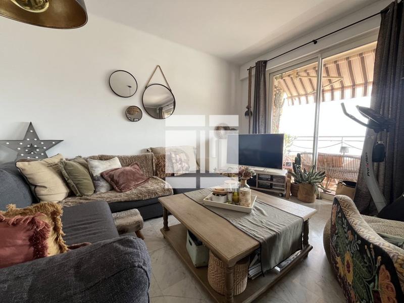 Appartement - 90 m² - 4 pièces