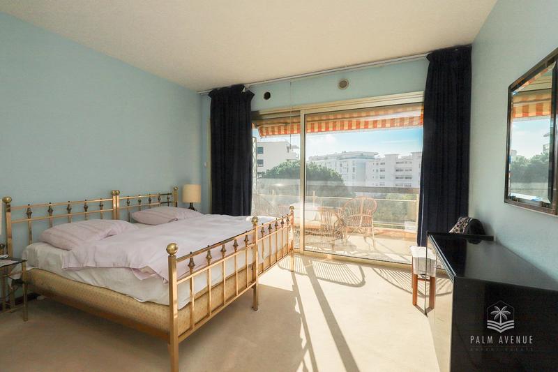 Appartement - 104 m² - 4 pièces