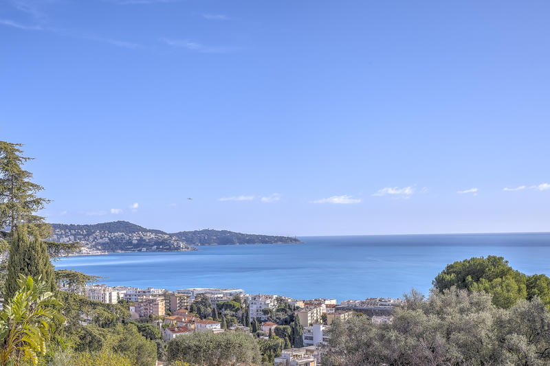 Appartement - 80 m² - 3 pièces