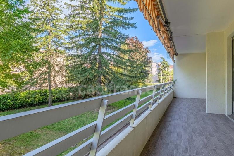 Appartement bourgeois - 120 m² - 5 pièces