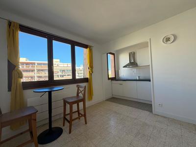 Studio - 30 m² - 1 pièce