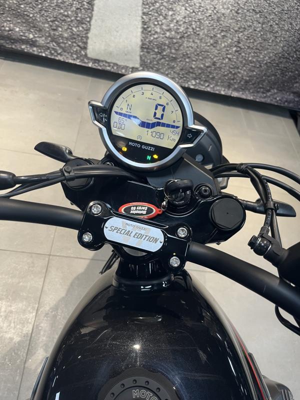 Moto Guzzi V7 850 Stone Serie Special