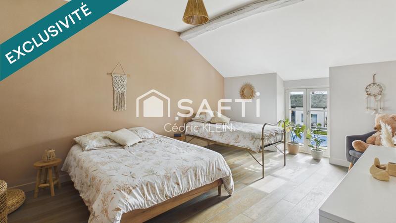 Maison - 236 m² - 7 pièces