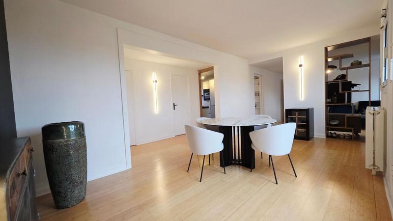 Appartement - 81 m² - 4 pièces