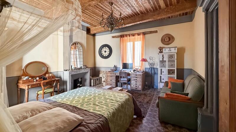 Maison - 280 m² - 7 pièces