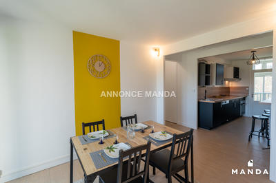 Chambre - 11 m² - 5 pièces