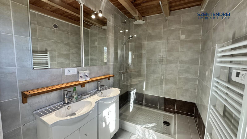 Villa - 265 m² - 5 pièces