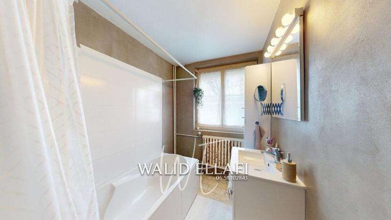 Appartement - 87 m² - 5 pièces