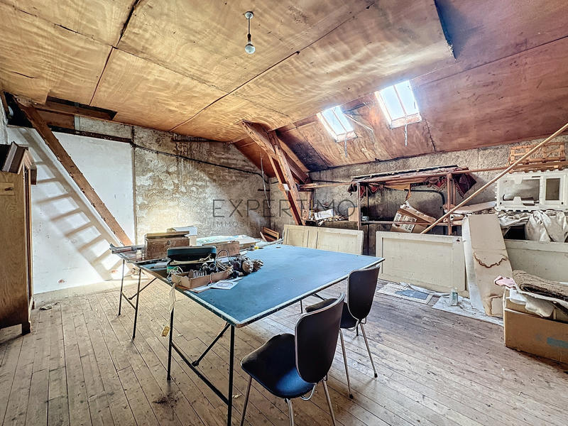 Château - 331 m² - 10 pièces