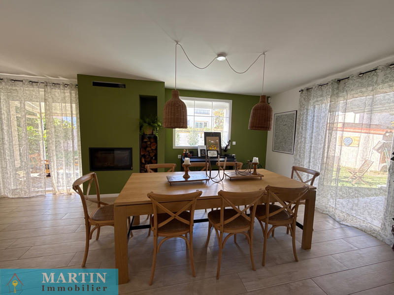 Maison - 185 m² - 6 pièces